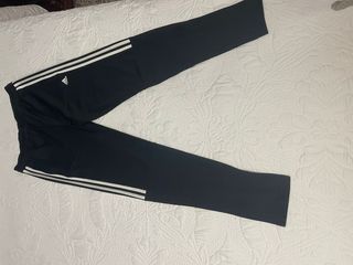 Pantalón Adidas Negro