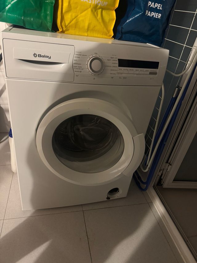 Lavadora Balay 8kg 1000 rpm