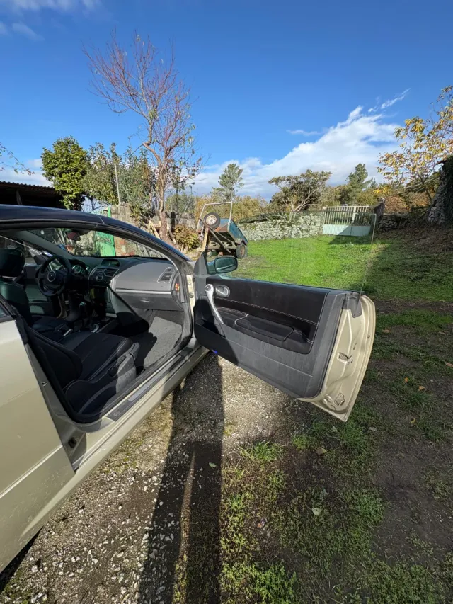 Siniestro de Renault Megane II CC 2008