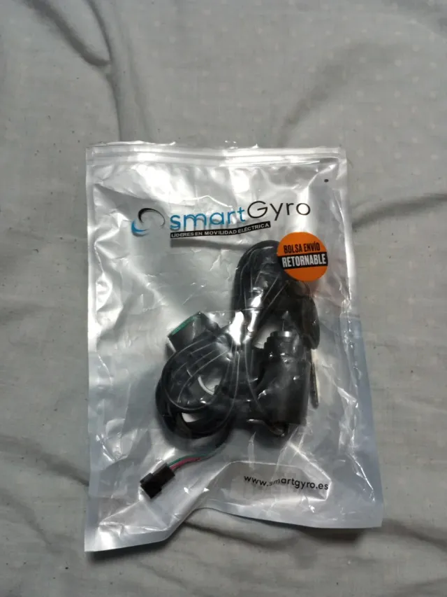 Llave con voltímetro SmartGyro