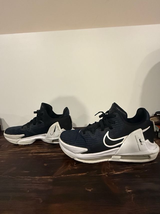 Zapatillas Baloncesto Nike Lebron AZUL MARINO