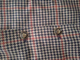 Americana Zara cuadros marrón y rojo