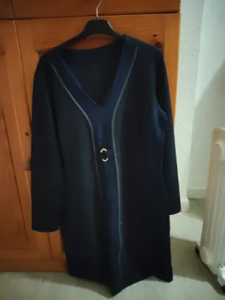 Se vende lote de ropa de mujer por 30 euros