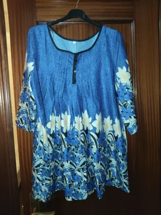 Se vende lote de ropa de mujer por 30 euros