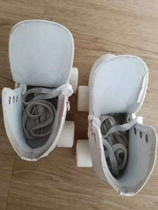 Patines artísticos blancos Oxelo 4 ruedas.Talla 31