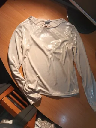 Camisa brillante dorada manga larga