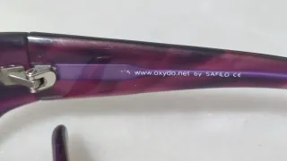 Gafas de sol moradas y marrones para niño