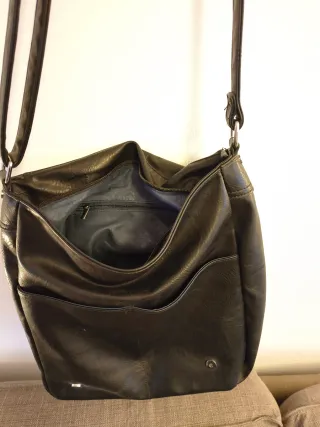 Bolso de hombro negro