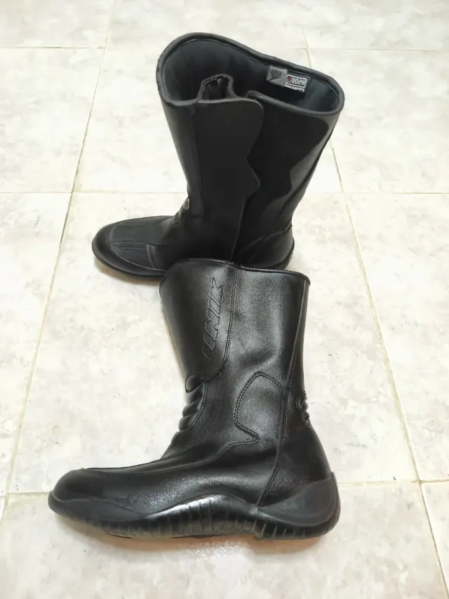 Botas de moto UNIK altas talla 40.