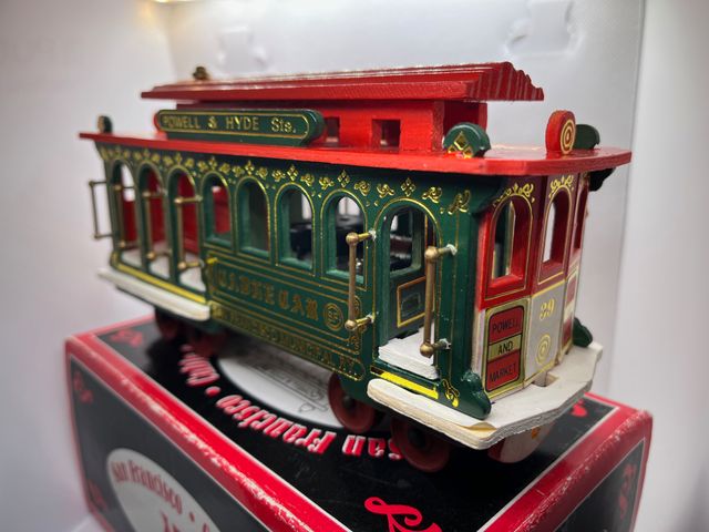 Juguete antiguo tranvía San Francisco