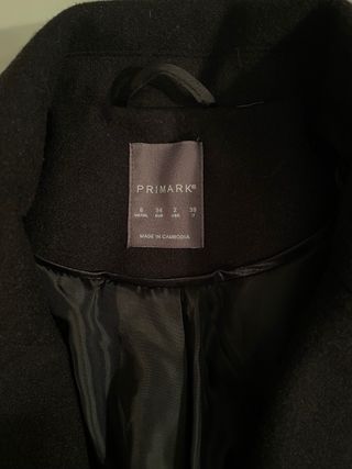 Abrigo de paño negro