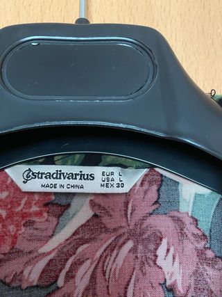 Vestido Stradivarius estampado floral