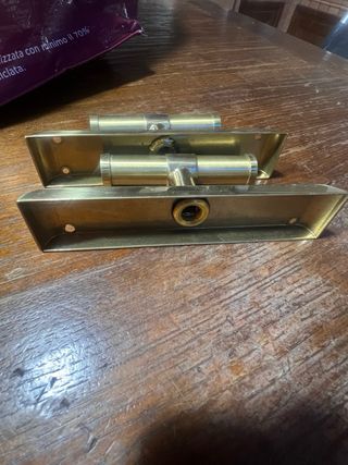 Maniglie per finestre in ottone