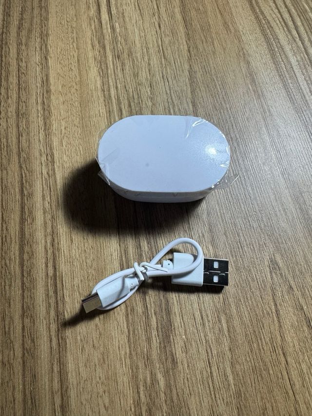 Auriculares inalámbricos blancos