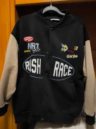 Chaqueta Sudadera Negra y Beige