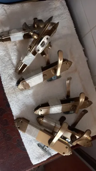 6 Pomos de Puerta Vintage Bronce( serie 600).