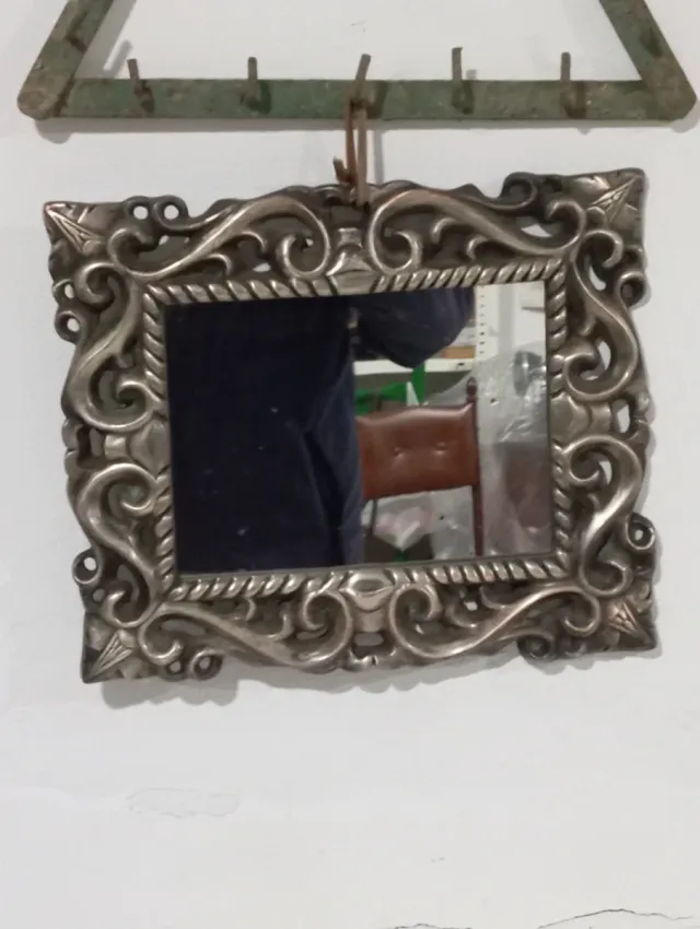 Espejo antiguo marco decorado