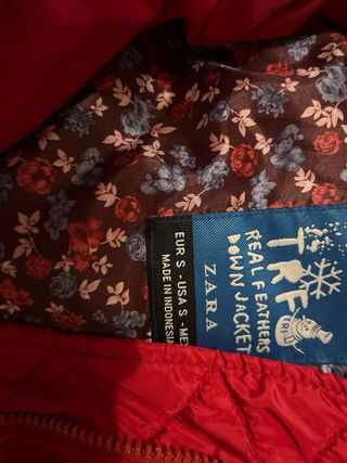 Chaqueta Zara Roja Impermeable