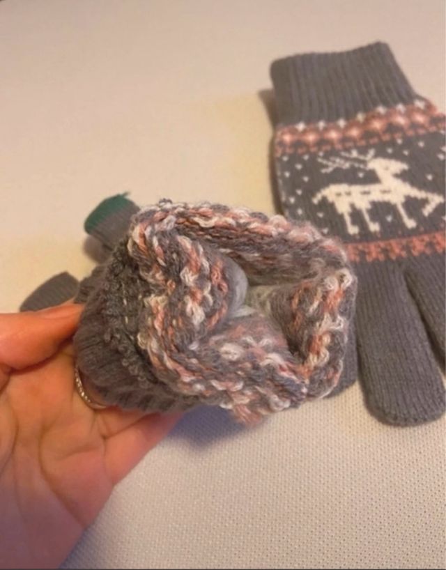 Guanti invernali con renne