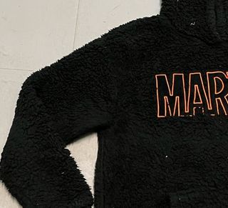 Sudadera borreguito Marvel bordado