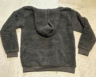 Sudadera borreguito Marvel bordado