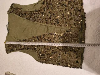 Chaleco con abalorios y lentejuelas