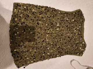 Chaleco con abalorios y lentejuelas