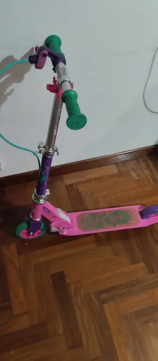 Patinete infantil rosa y morado Decathlon