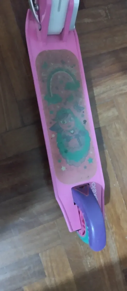 Patinete infantil rosa y morado Decathlon