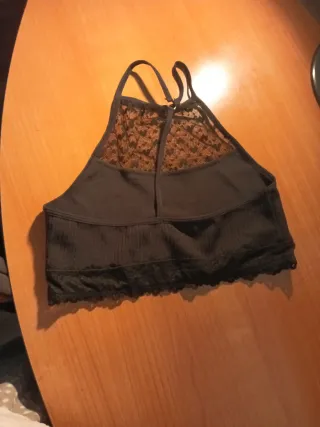 Top corto encaje transparente