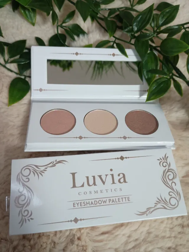 Paleta Sombras Ojos Luvia Cosmetics
