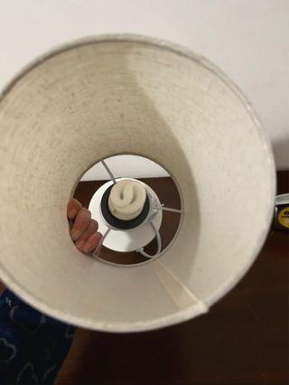 Lampada touch beige e bianca