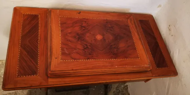 Máquina de coser Sigma modelo A con mueble.