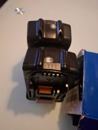 2 Baterías Makita 18V 5.5Ah Li-ion