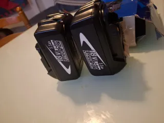 2 Baterías Makita 18V 5.5Ah Li-ion