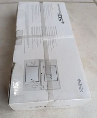 Nintendo DSi Bianco Nuovo Ancora Sigillato