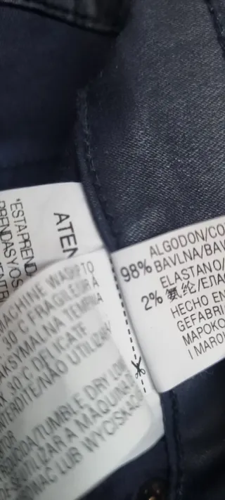 Pantalón slim encerado azul marino