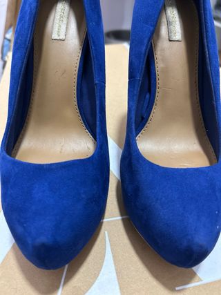 Zapatos de tacón Bershka azul talla 38