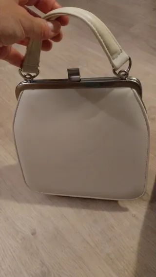 Conjunto bolso y zapatos beige