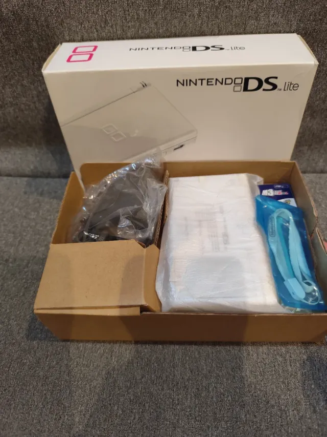 Nintendo DS Lite Blanca Completa