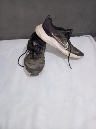 Zapatillas Nike Deportivas Negras y Blancas