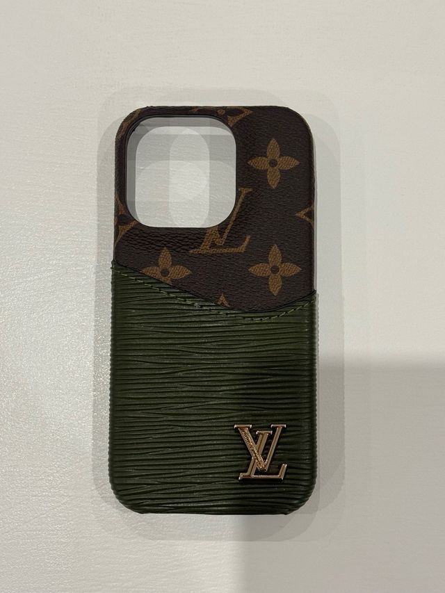 Cover iPhone 15 Pro Louis Vuitton Monogram