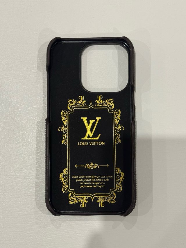 Cover iPhone 15 Pro Louis Vuitton Monogram