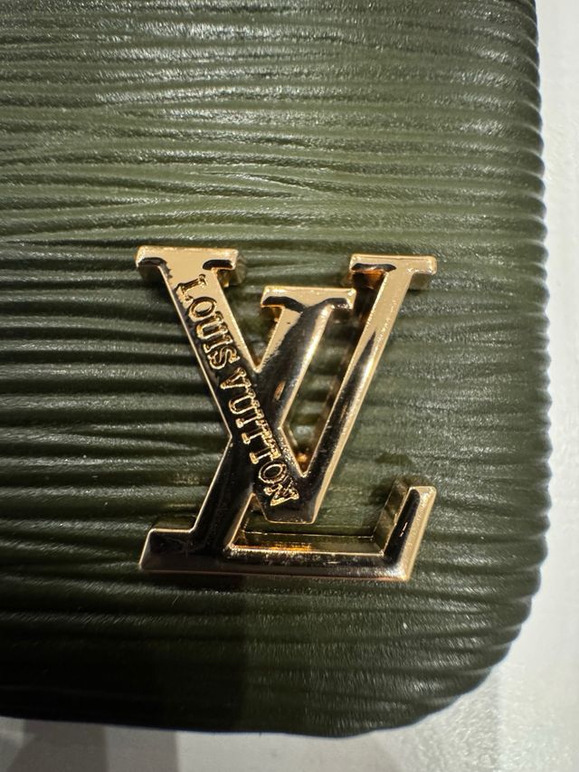 Cover iPhone 15 Pro Louis Vuitton Monogram