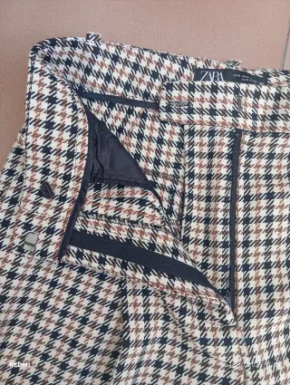 Bermuda pata de gallo tostado mujer Zara