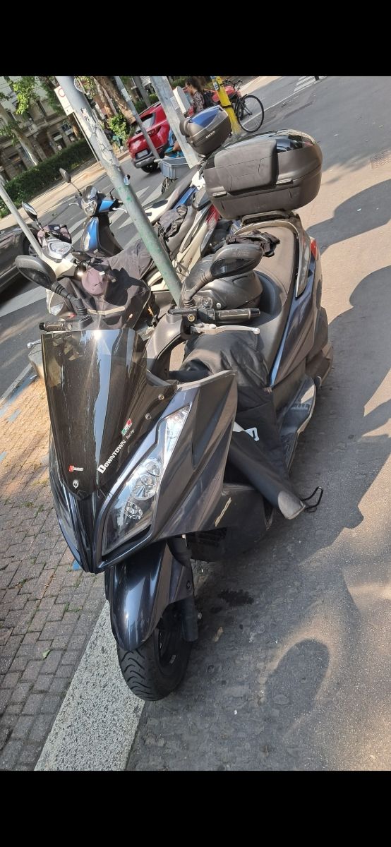 Scooter Kymco Downtown 200i