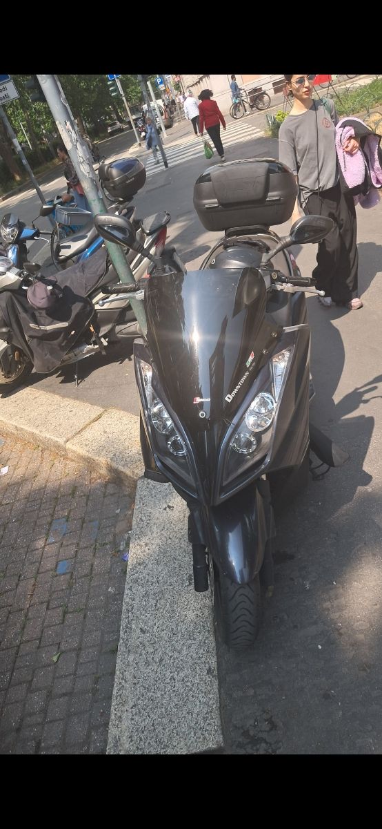 Scooter Kymco Downtown 200i