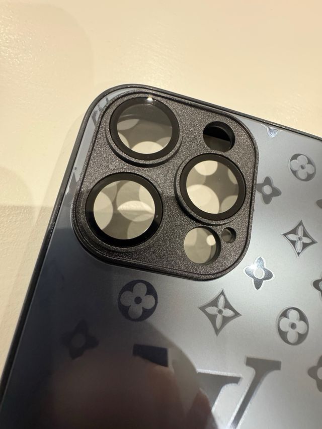 Cover iPhone 16 Pro Max Monogram LV