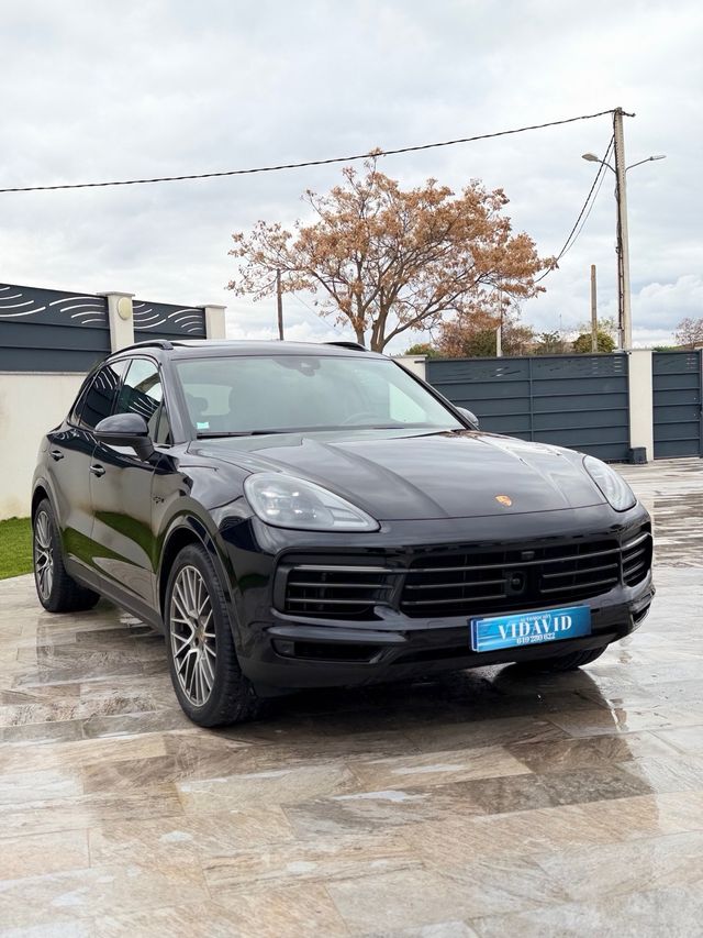 Porsche Cayenne 2022