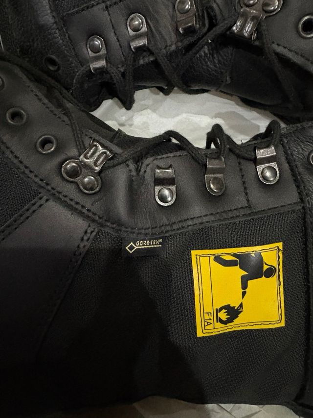Botas de bombero Gore-Tex negras